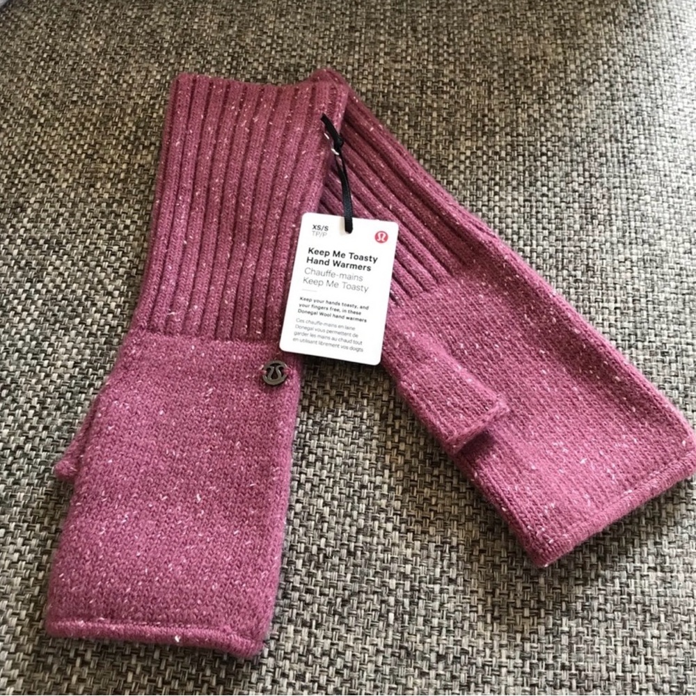 Lululemon xs/s Hand warmers